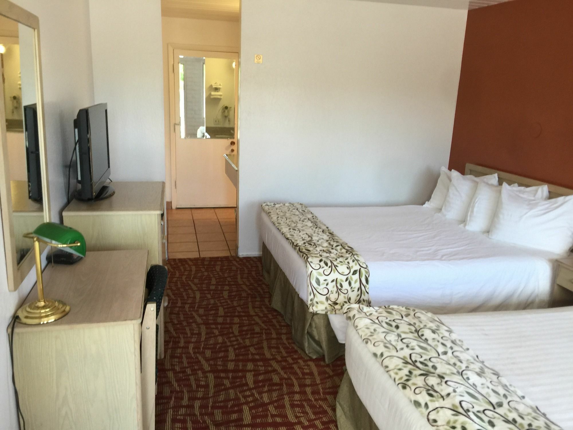 Royal Crest Motel Medford Buitenkant foto
